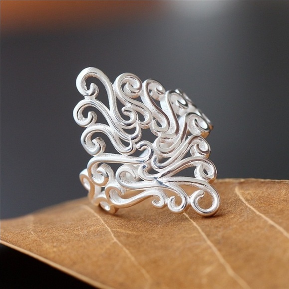 Vintage Jewelry - Sterling Silver Arabesquitic Ring